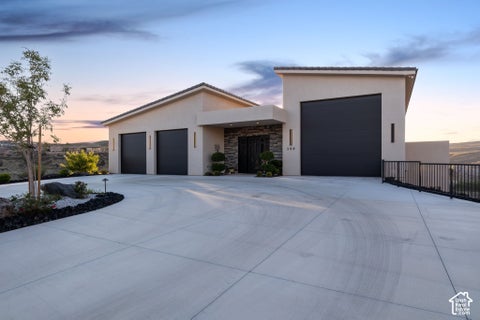 Tiny photo for 599 W 170 S, La Verkin, UT 84745 (MLS # 2190163)