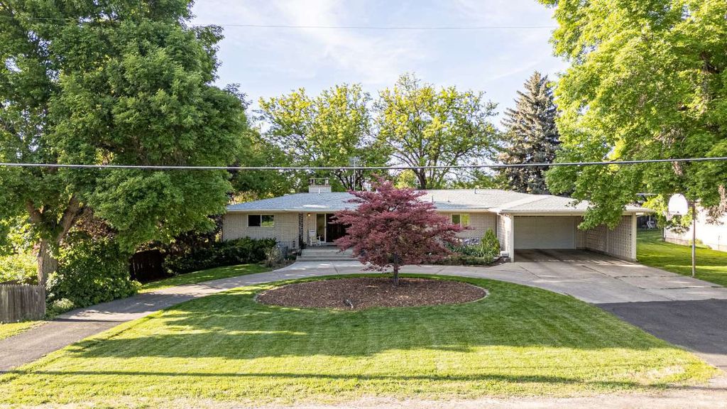 Photo of 341 E 100 N, Providence, UT 84332 (MLS # 2148438)