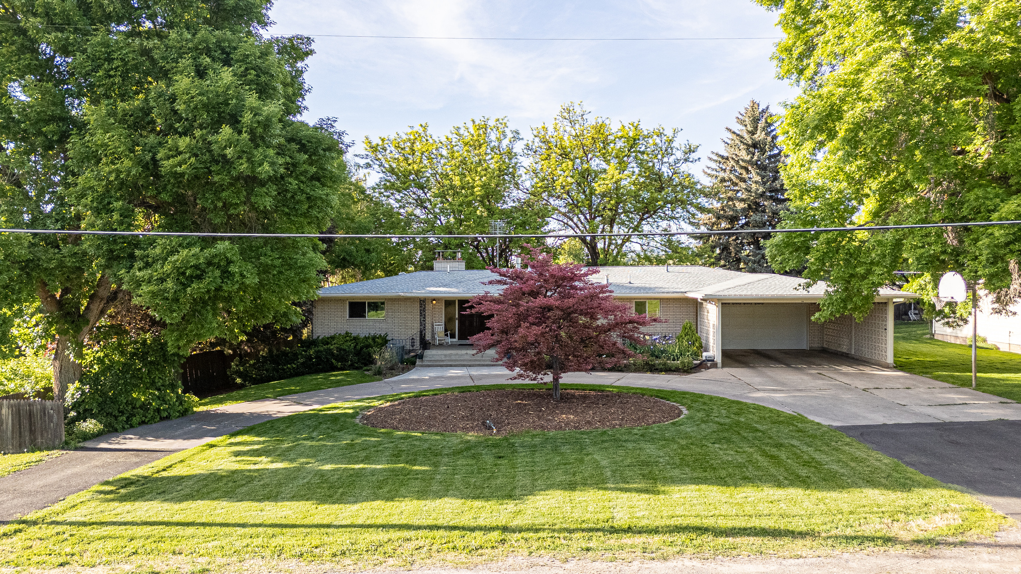 SPRING CREEK HOLLOW - Residential