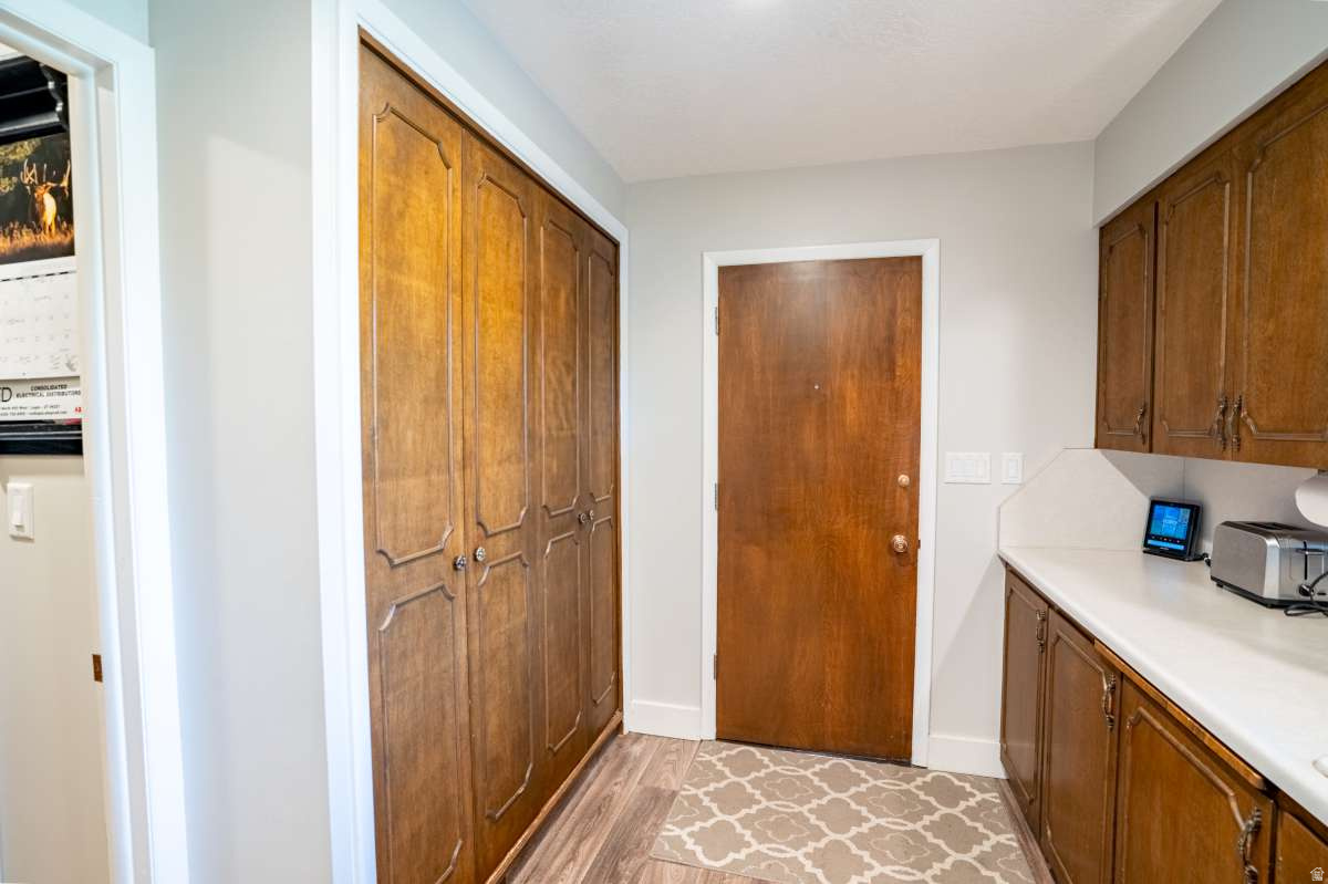 SPRING CREEK HOLLOW - Residential