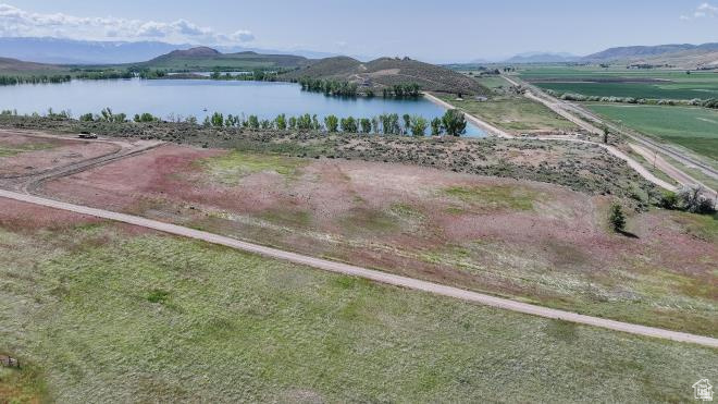 HULL LOT OF LITTLES SUBDIVISION - Land