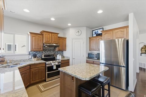 Tiny photo for 6254 W PALENQUE DR, Salt Lake City, UT 84118 (MLS # 2127636)