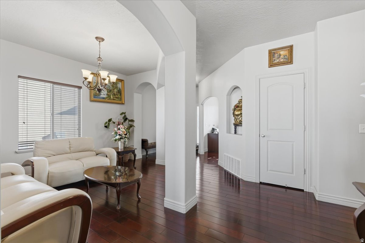 SOUTHRIDGE - Residential