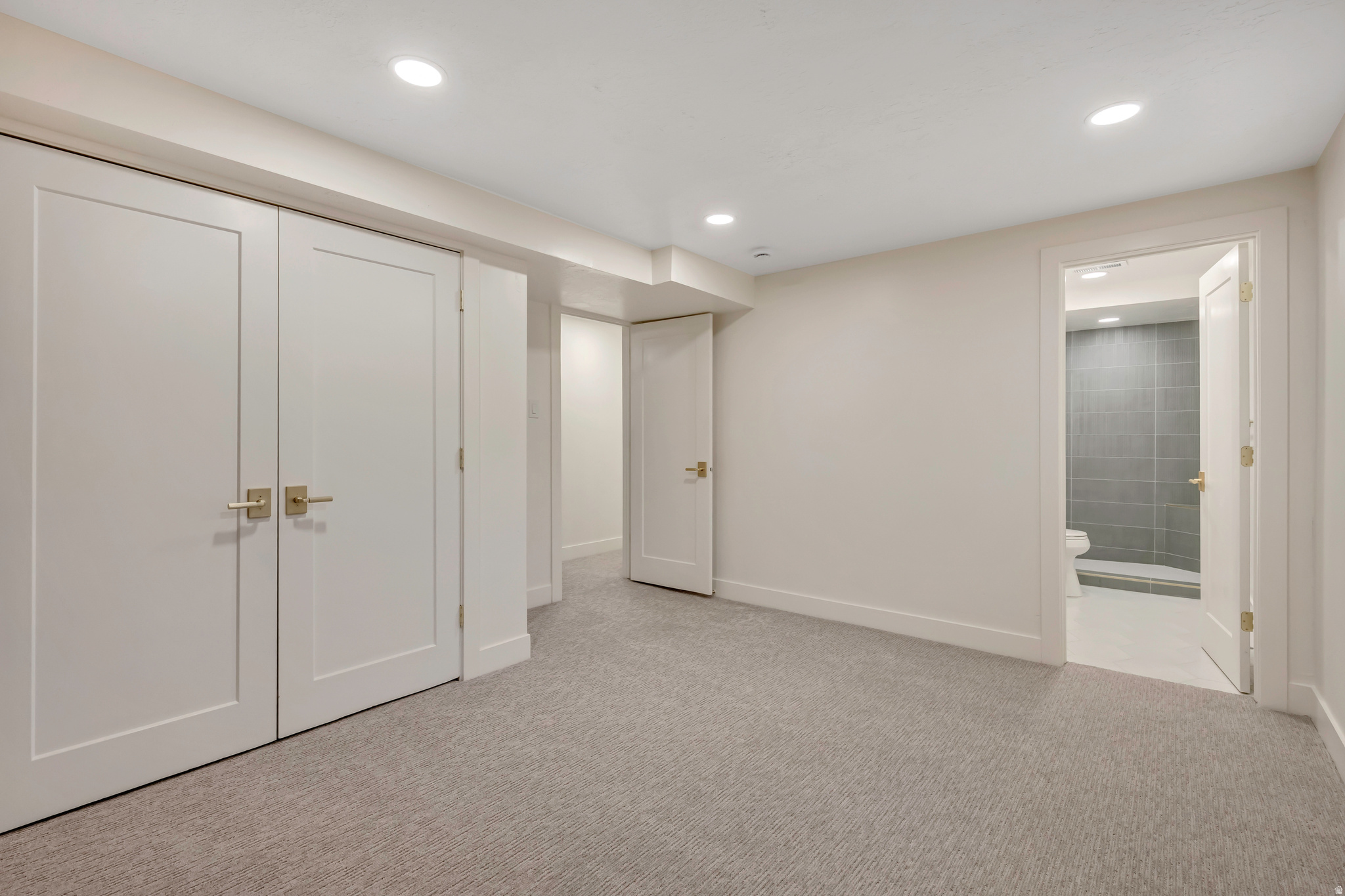 WHITE CITY - Residential