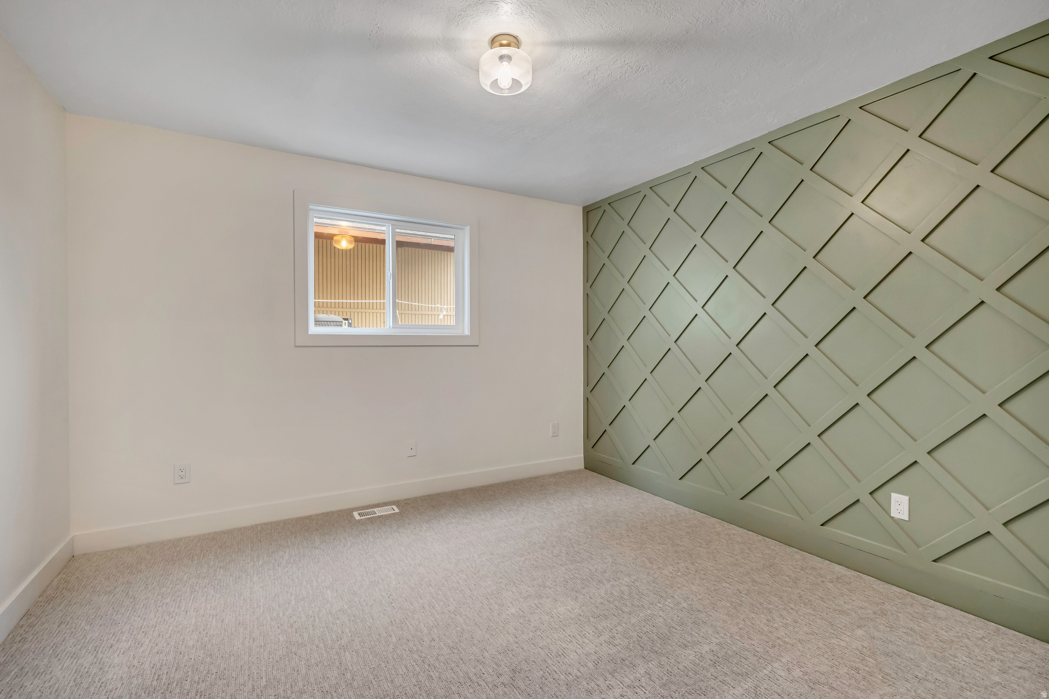 WHITE CITY - Residential