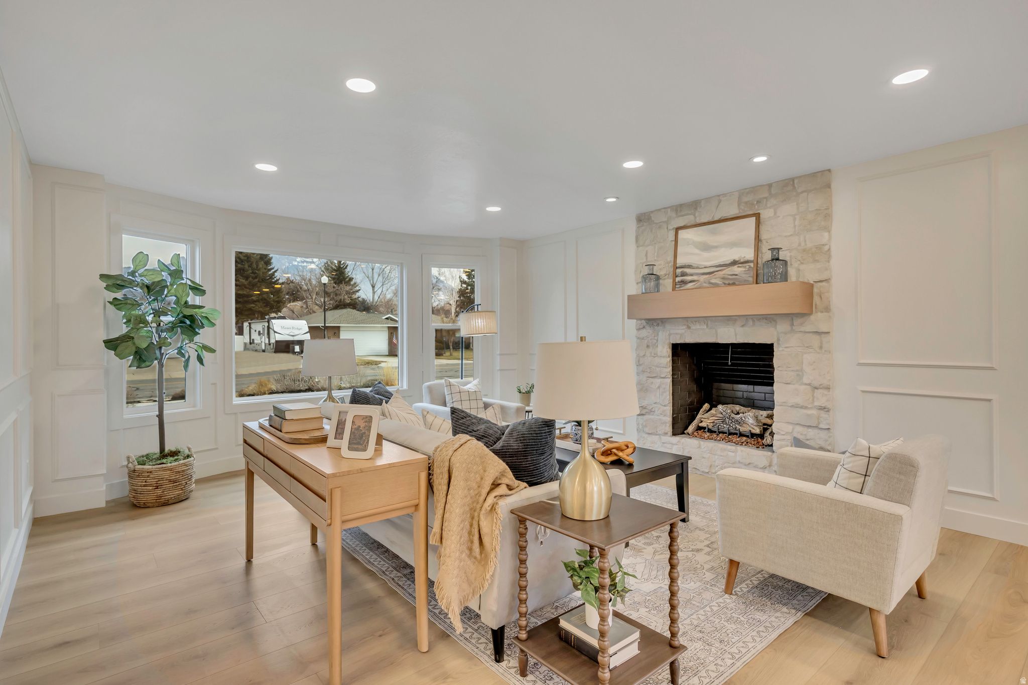 WHITE CITY - Residential