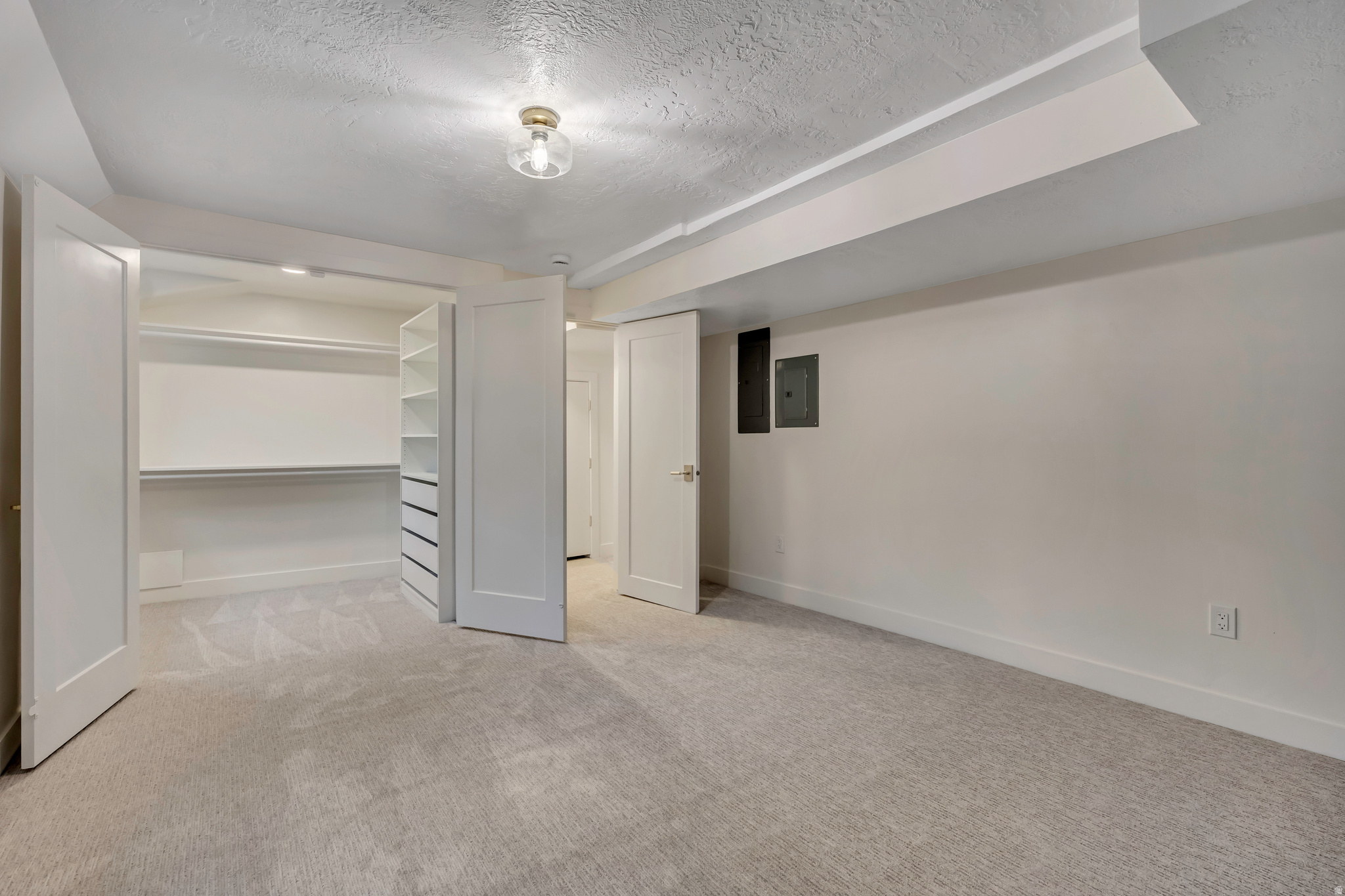 WHITE CITY - Residential