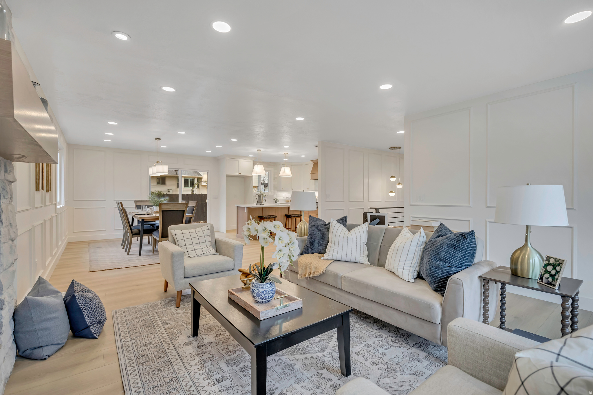 WHITE CITY - Residential