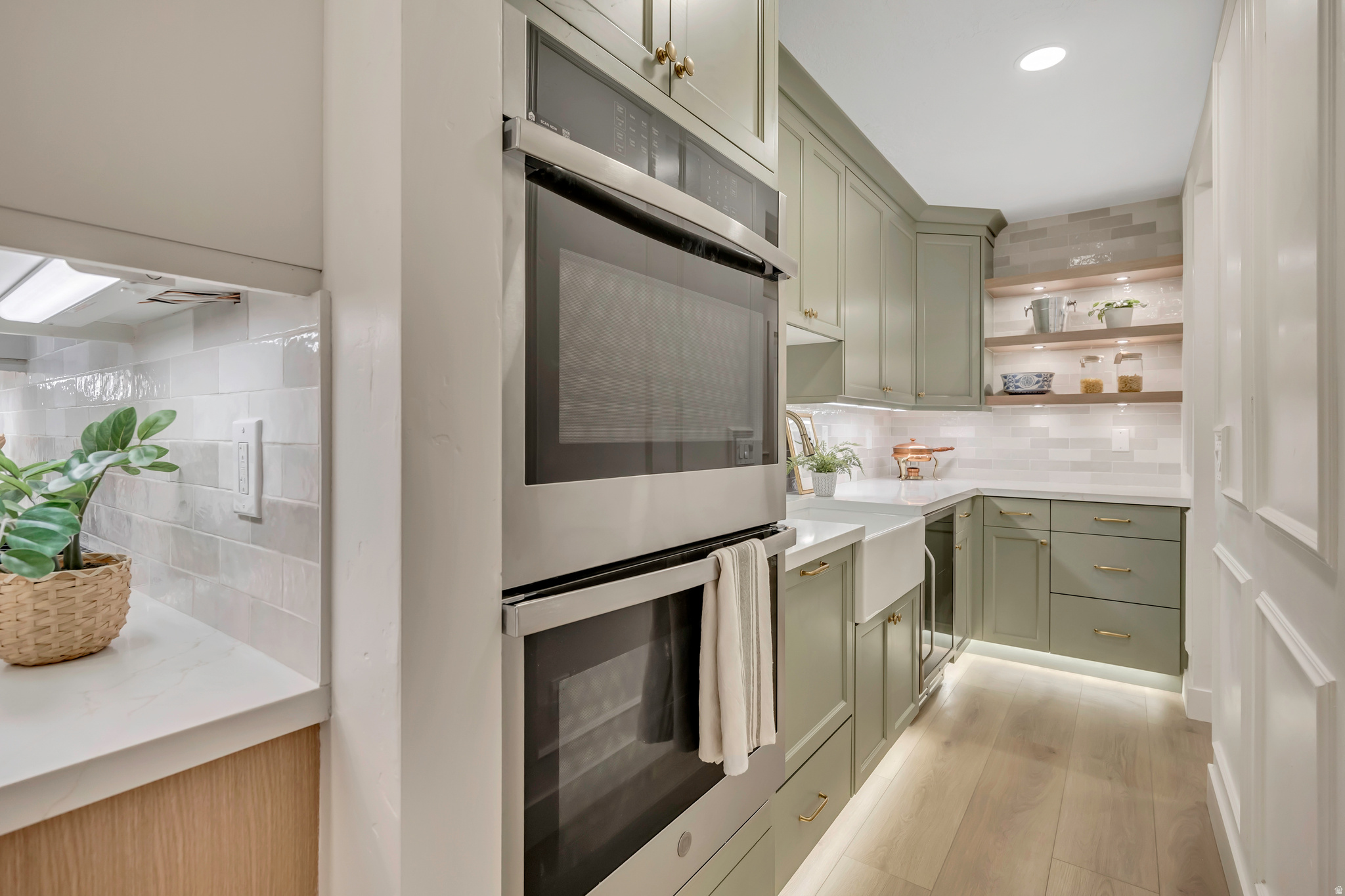 WHITE CITY - Residential