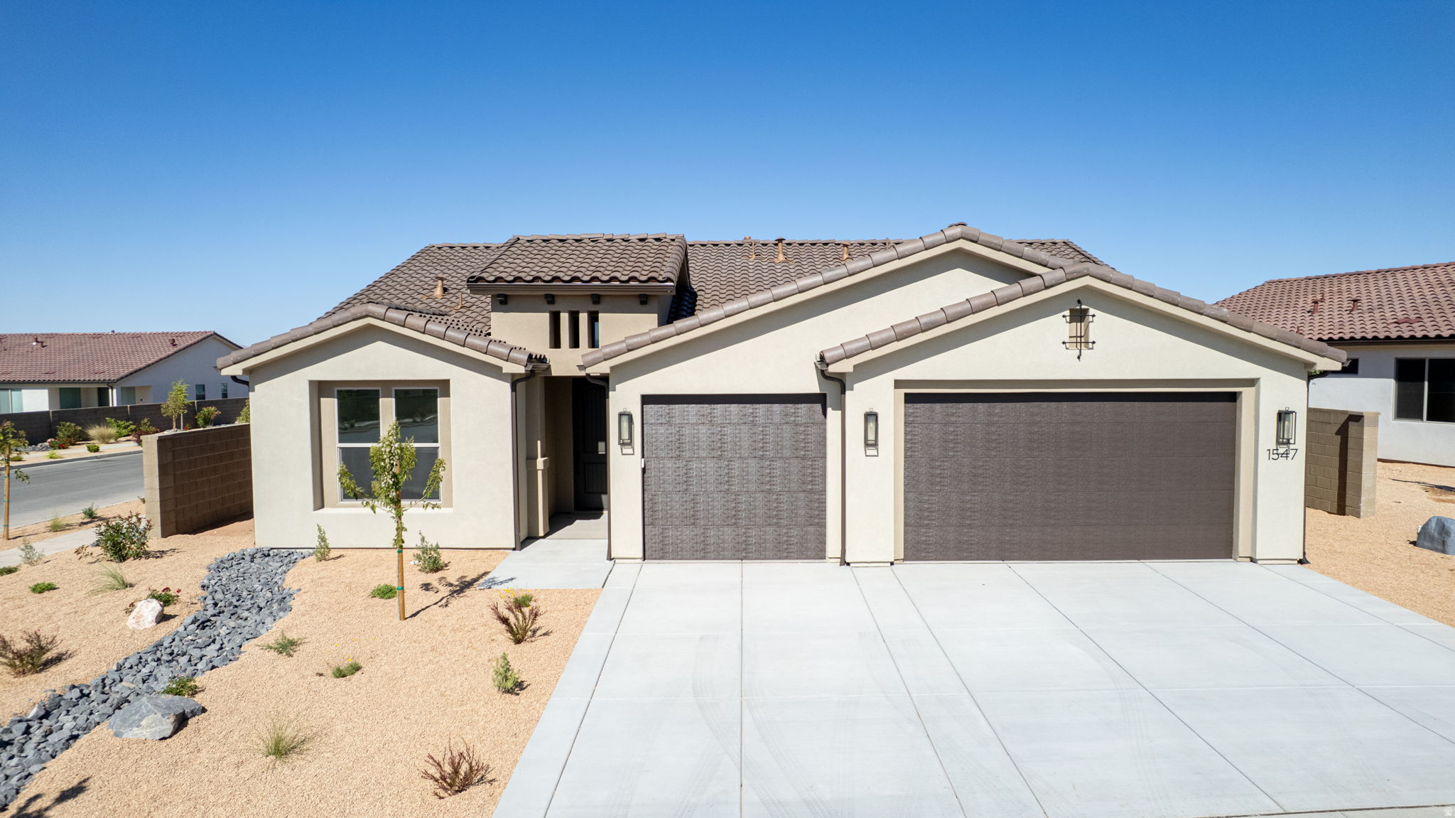 SOLIS AT CORAL CANYON - Residential