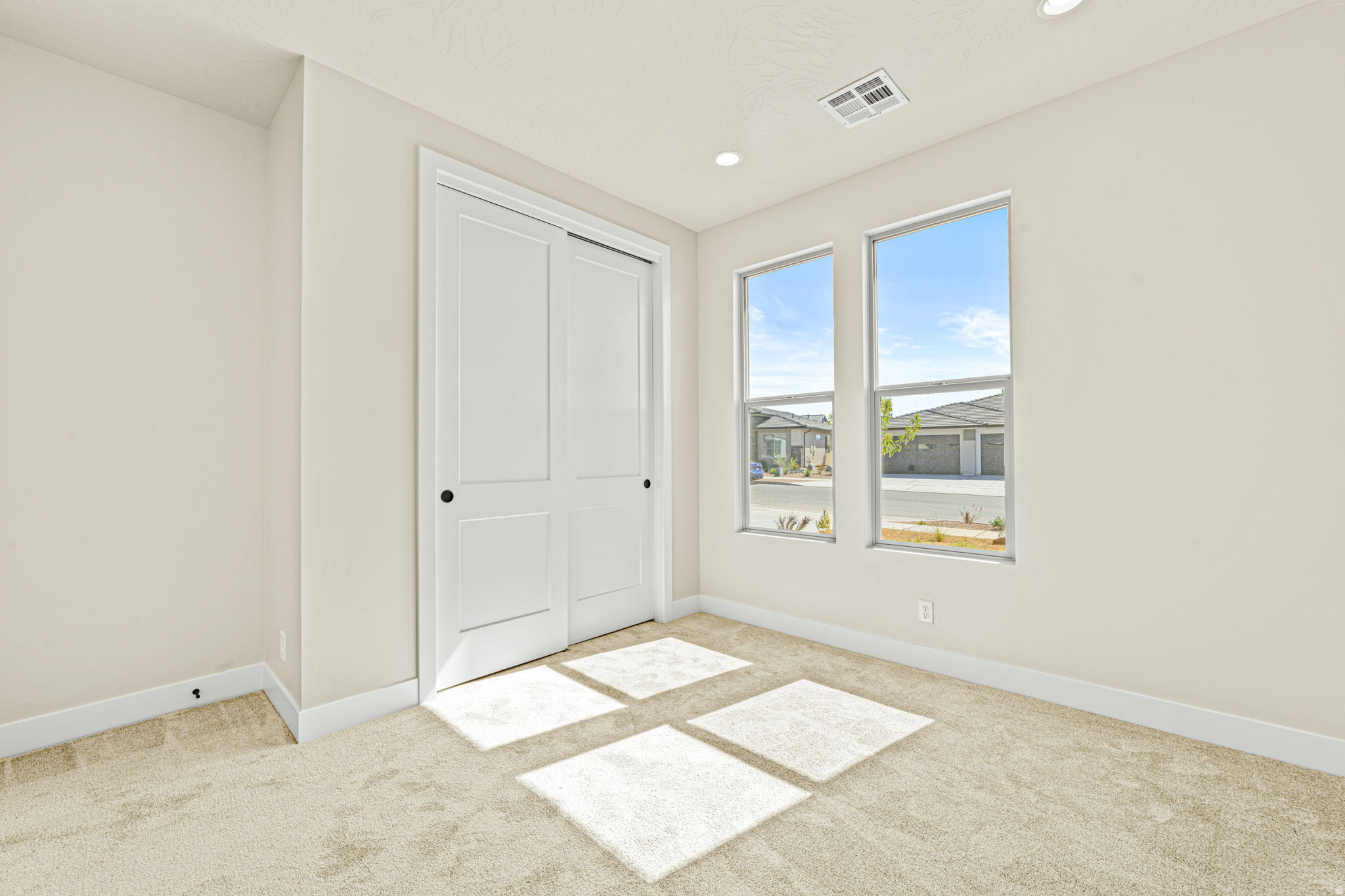 SOLIS AT CORAL CANYON - Residential