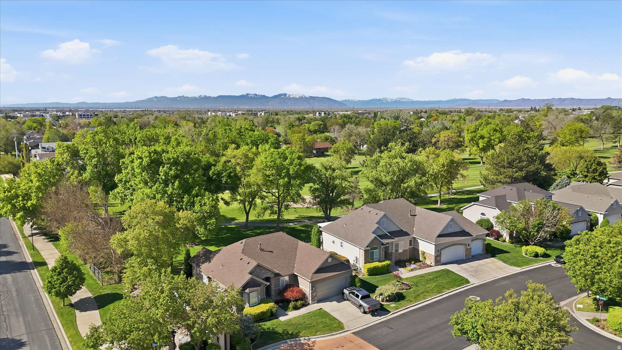 FAIRWAYS OF OAKRIDGE - Residential