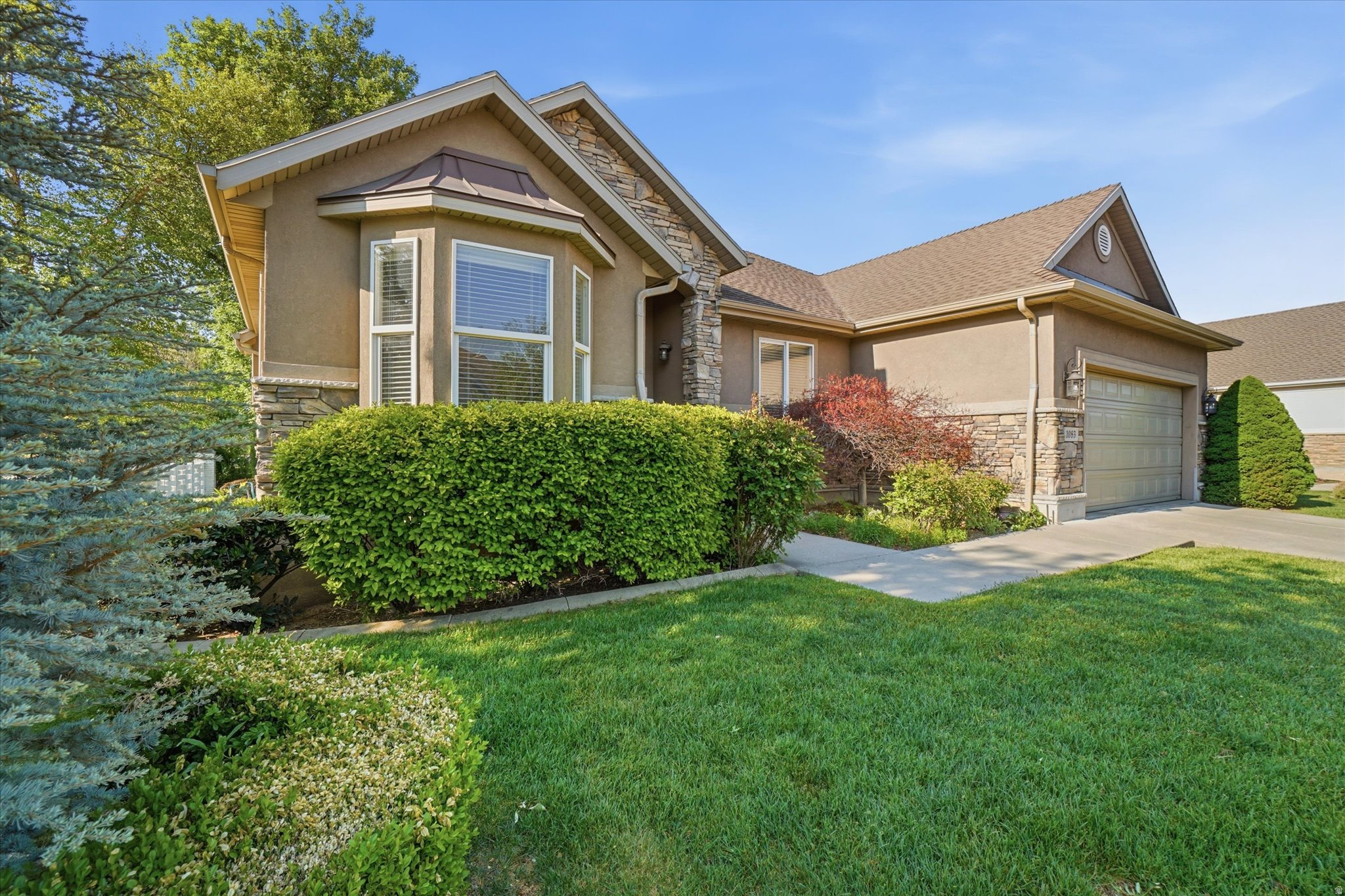 FAIRWAYS OF OAKRIDGE - Residential