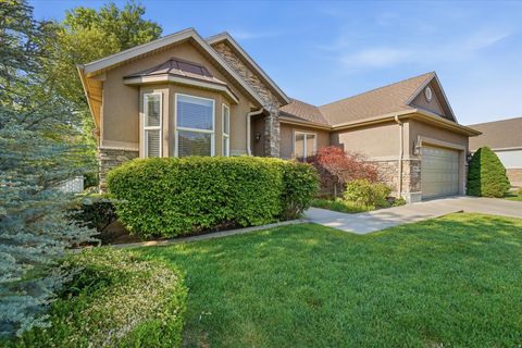 Photo of 1083 W TEE TIME DR. Dr, Farmington, UT 84025 (MLS # 2154345)