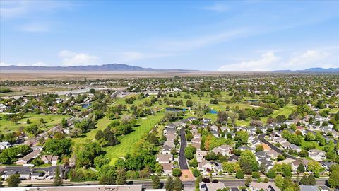 Tiny photo for 1083 W TEE TIME DR. Dr, Farmington, UT 84025 (MLS # 2154345)