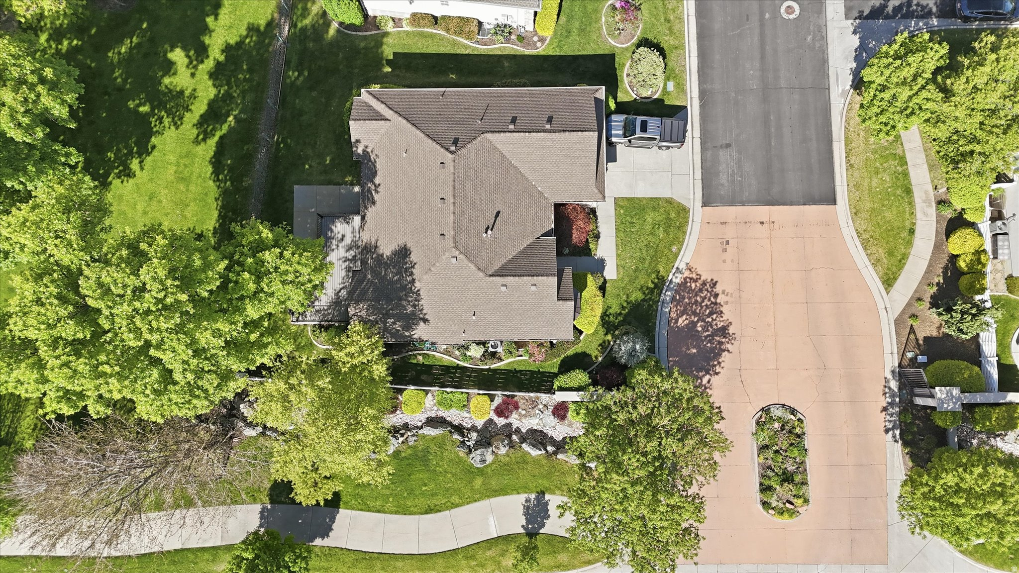 FAIRWAYS OF OAKRIDGE - Residential