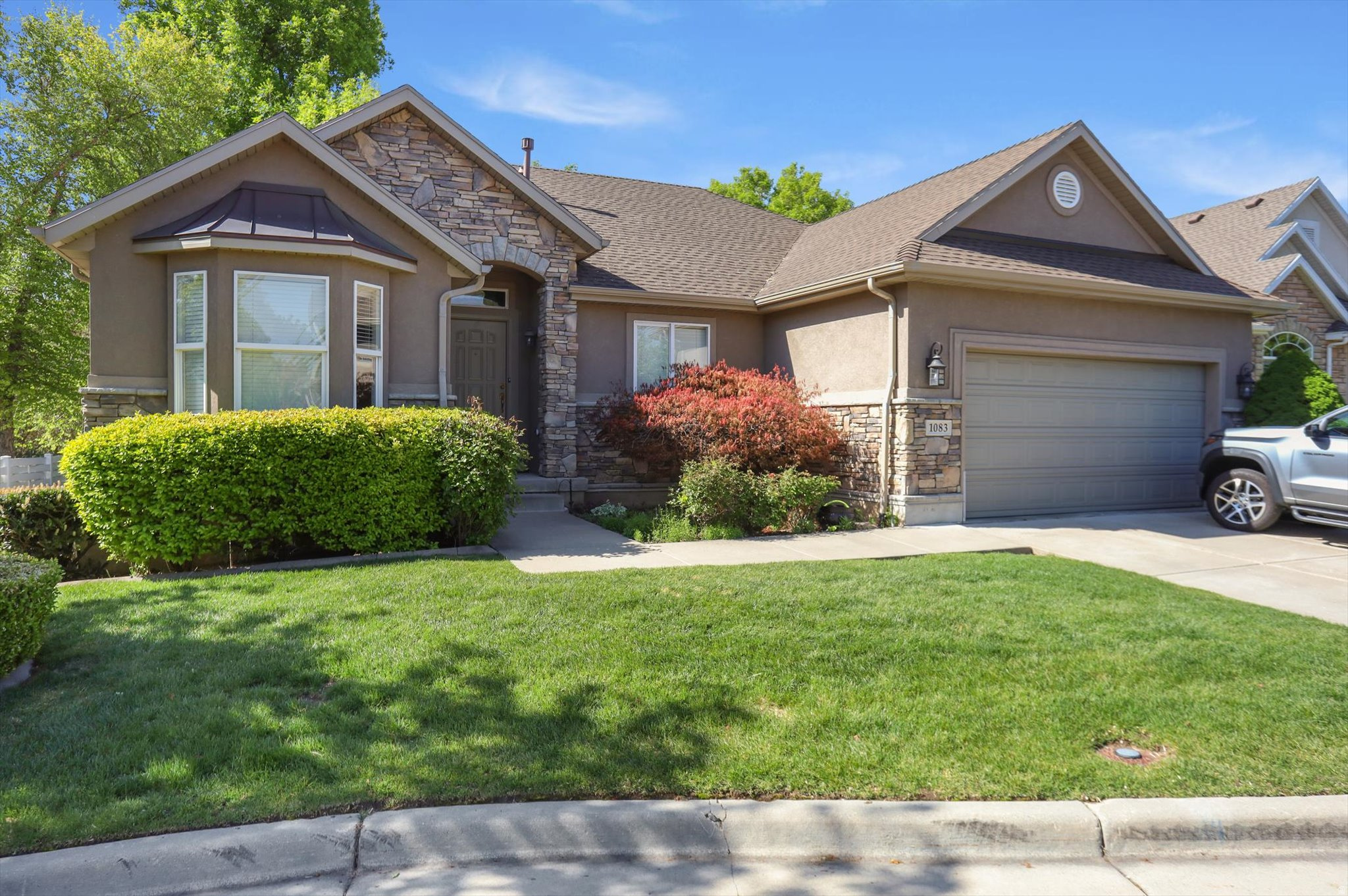 FAIRWAYS OF OAKRIDGE - Residential