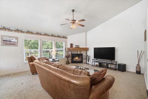 Tiny photo for 1083 W TEE TIME DR. Dr, Farmington, UT 84025 (MLS # 2154345)