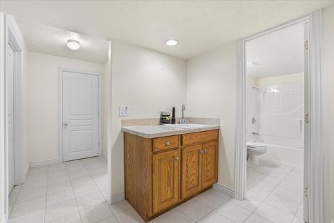 Tiny photo for 1083 W TEE TIME DR. Dr, Farmington, UT 84025 (MLS # 2154345)