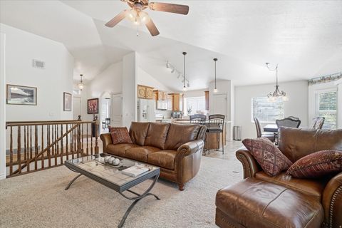 Tiny photo for 1083 W TEE TIME DR. Dr, Farmington, UT 84025 (MLS # 2154345)