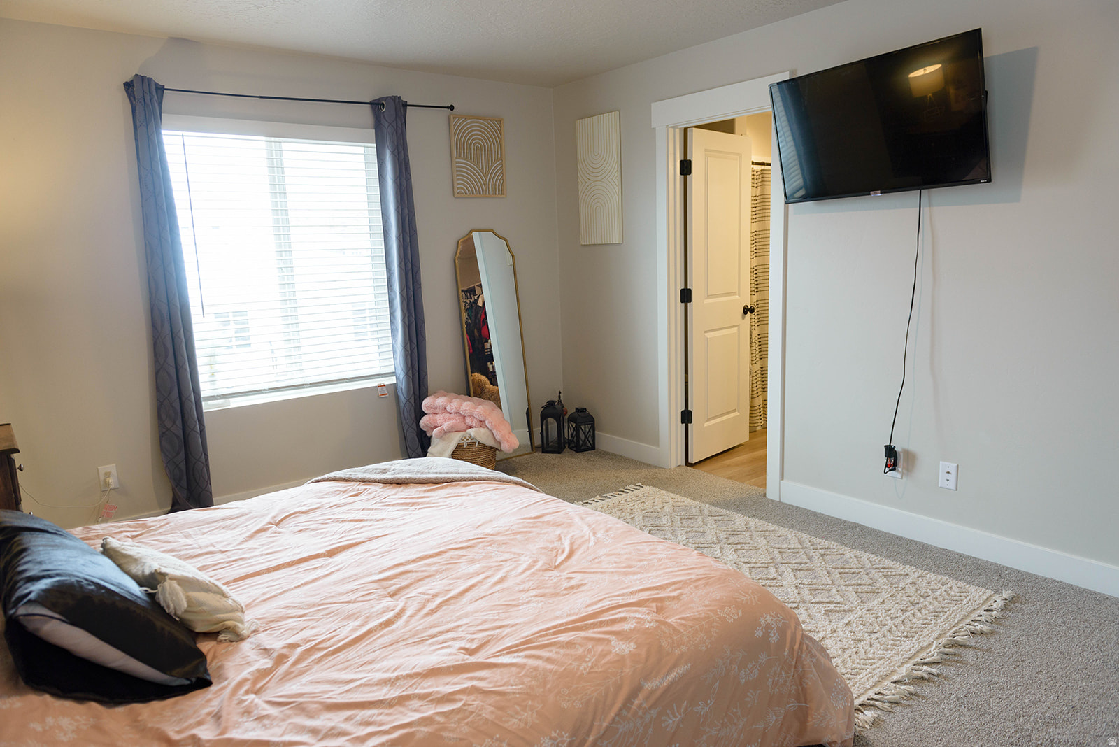 THE HILLS AT SUMMIT RIDGE - Residential