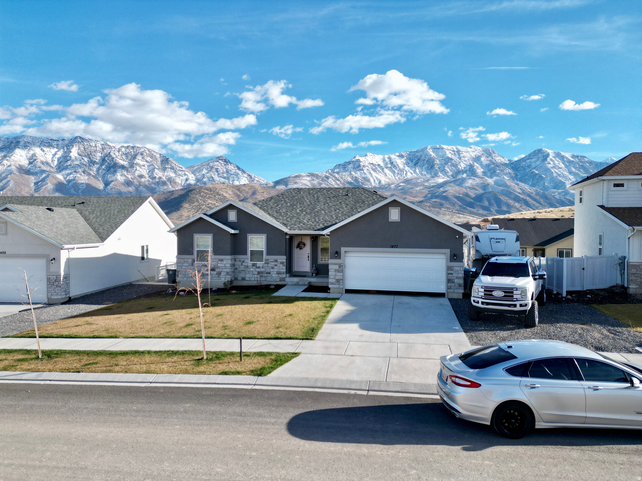 THE HILLS AT SUMMIT RIDGE - Residential