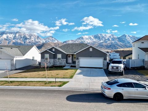 Tiny photo for 1477 S SAGEBERRY DR, Santaquin, UT 84655 (MLS # 2125984)