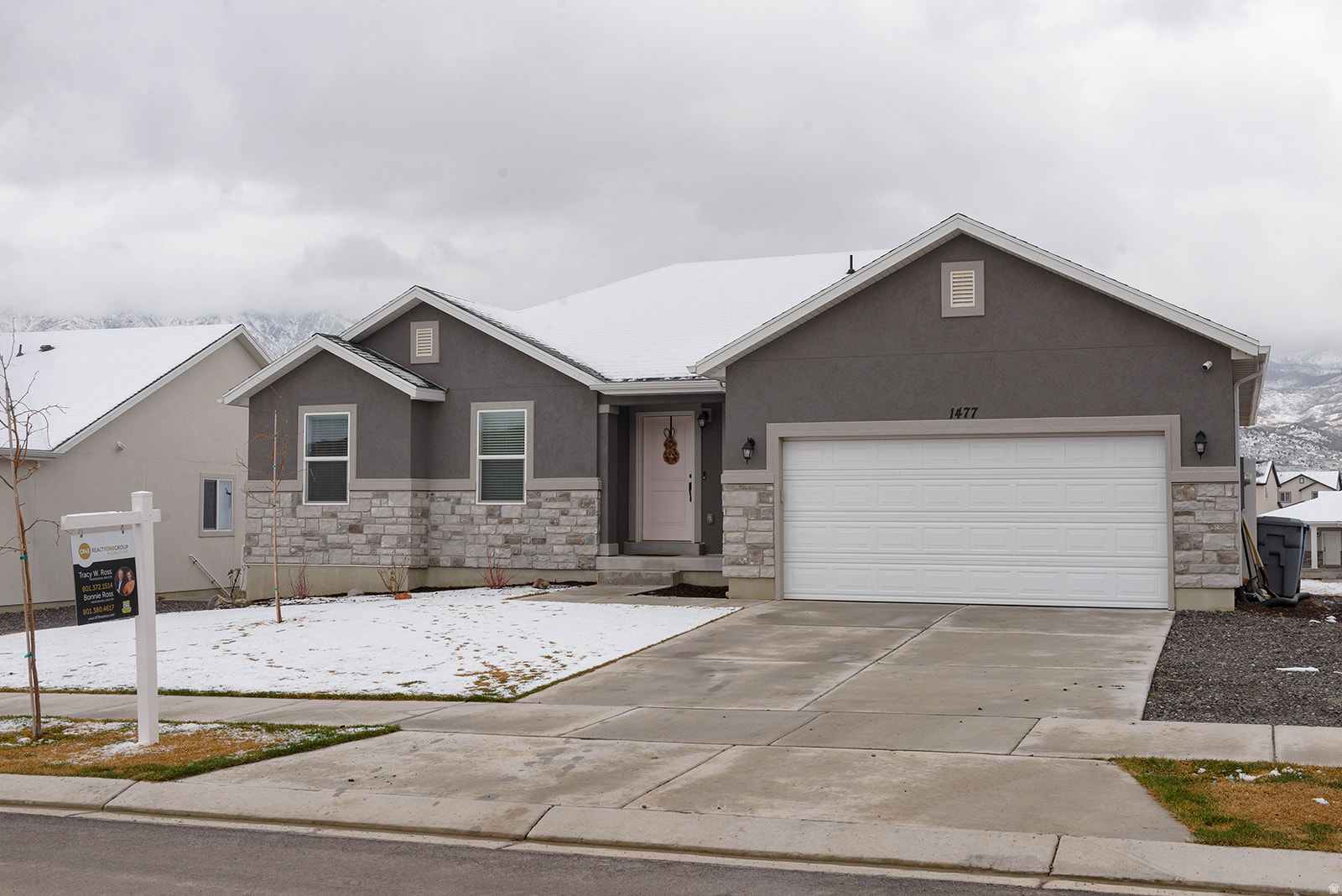 THE HILLS AT SUMMIT RIDGE - Residential