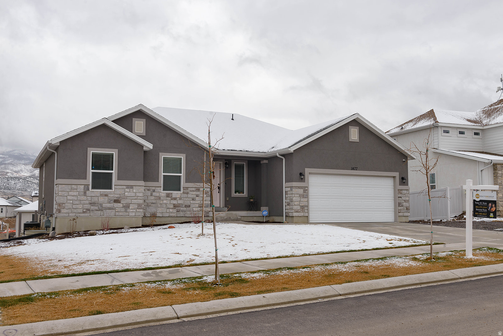 THE HILLS AT SUMMIT RIDGE - Residential