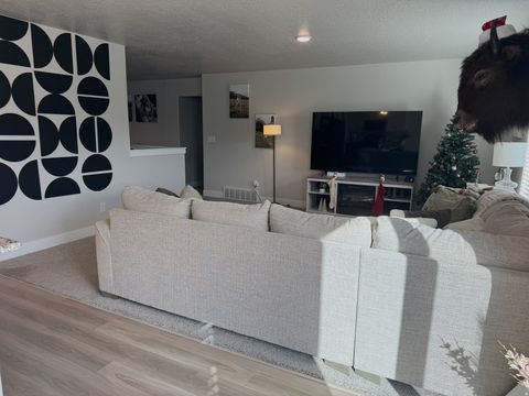 Tiny photo for 1477 S SAGEBERRY DR, Santaquin, UT 84655 (MLS # 2125984)