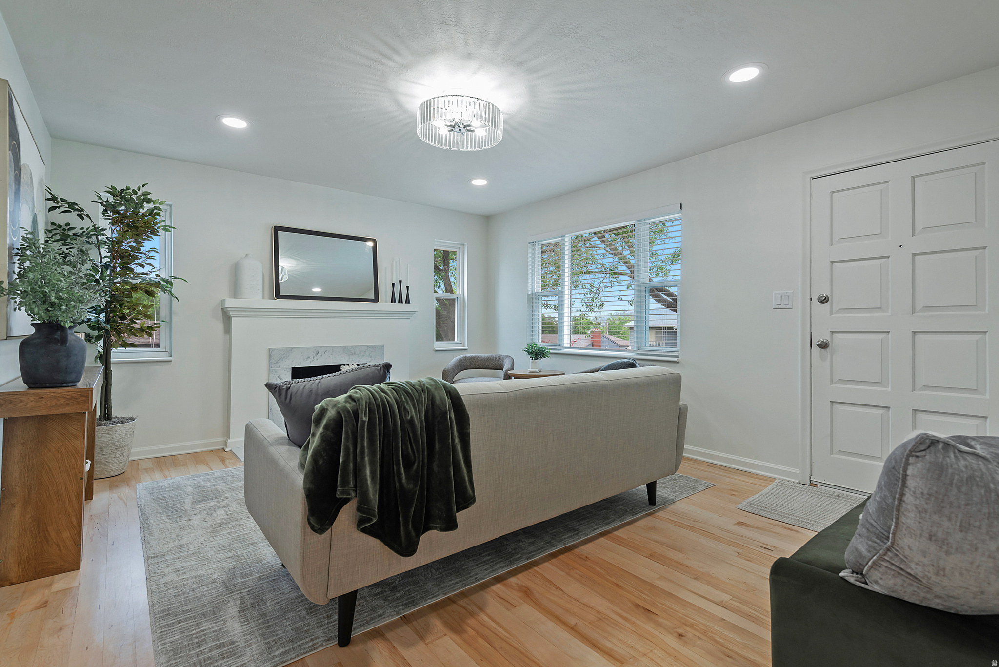 COUNTRY CLUB HEIGHTS - Residential