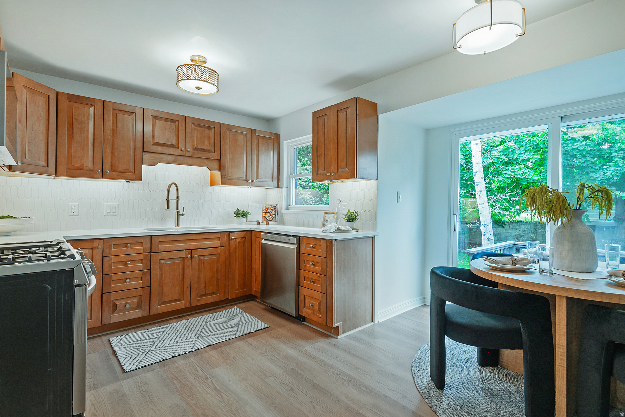 COUNTRY CLUB HEIGHTS - Residential