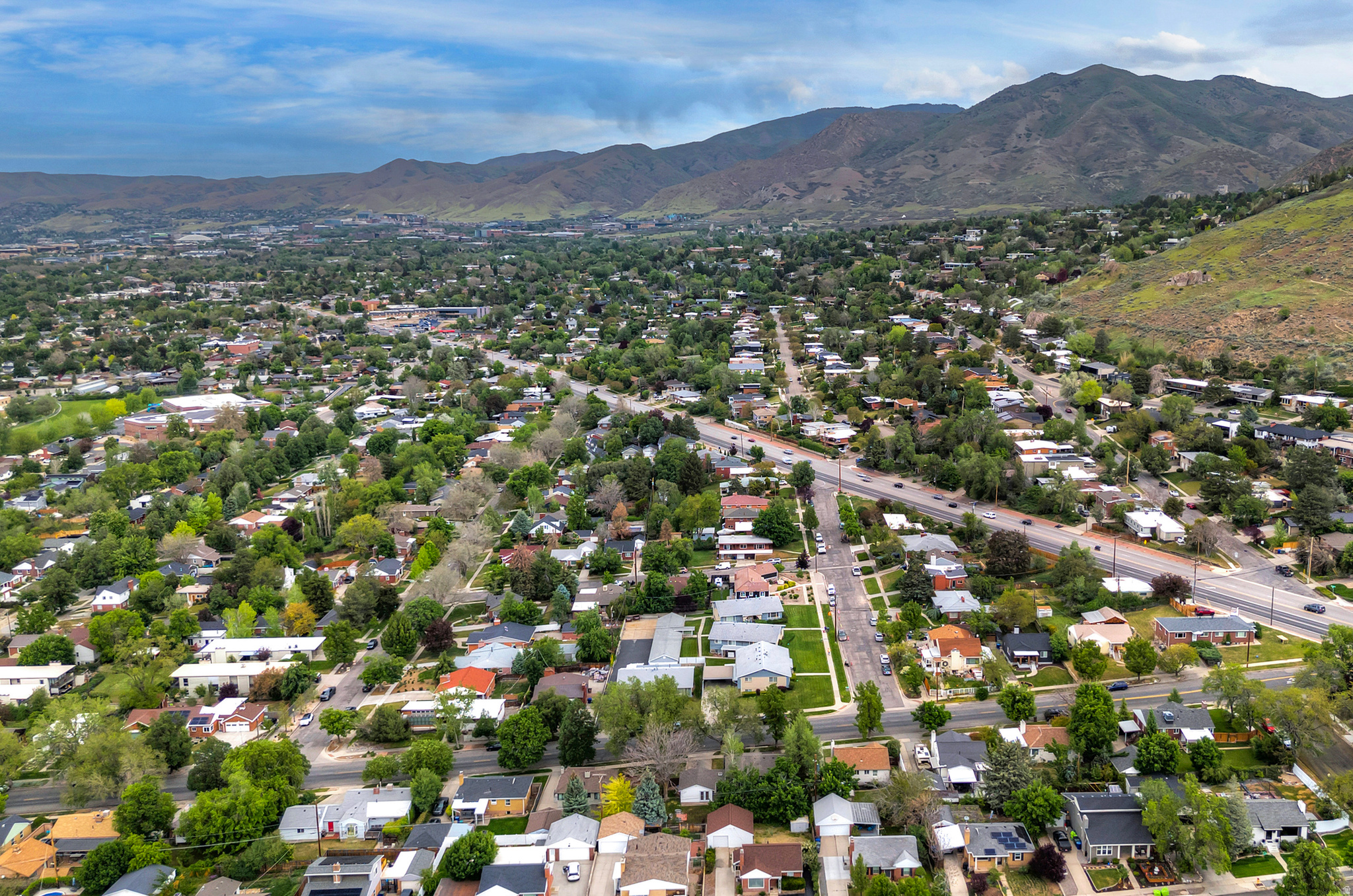 COUNTRY CLUB HEIGHTS - Residential