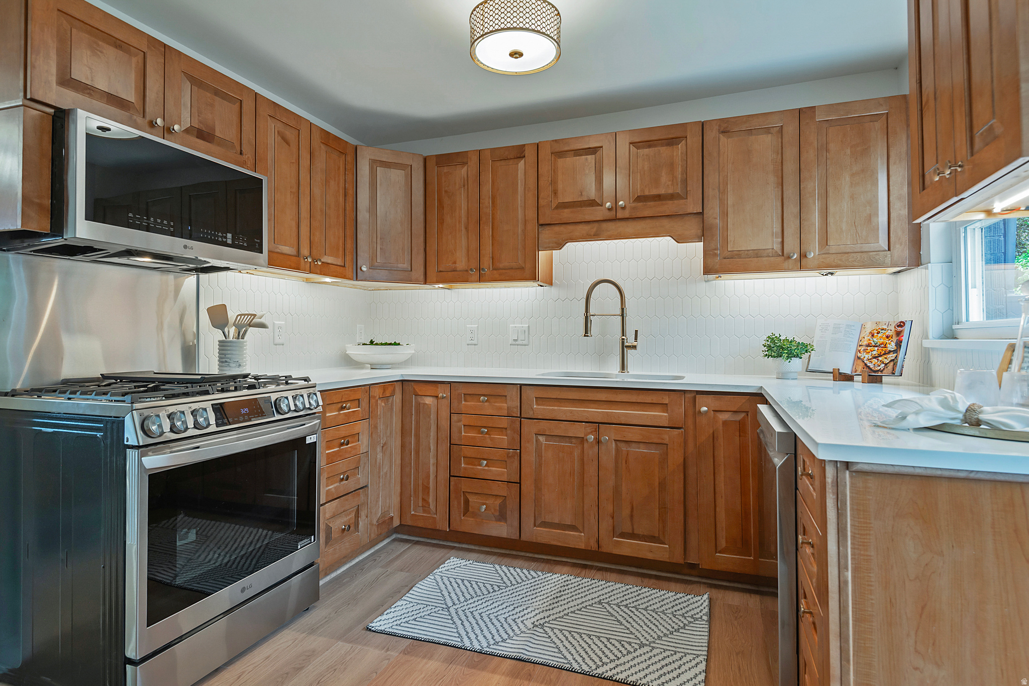 COUNTRY CLUB HEIGHTS - Residential