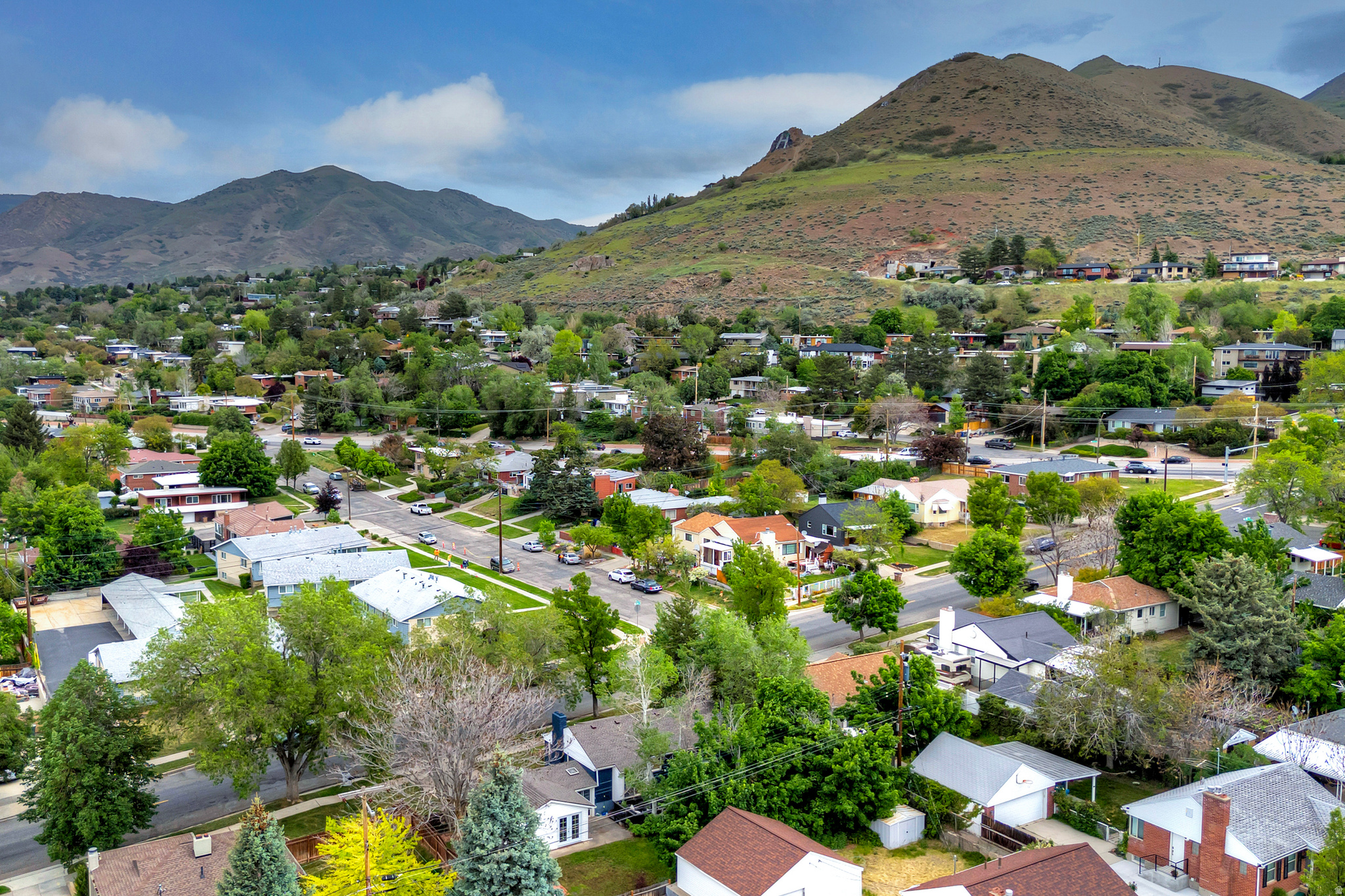 COUNTRY CLUB HEIGHTS - Residential