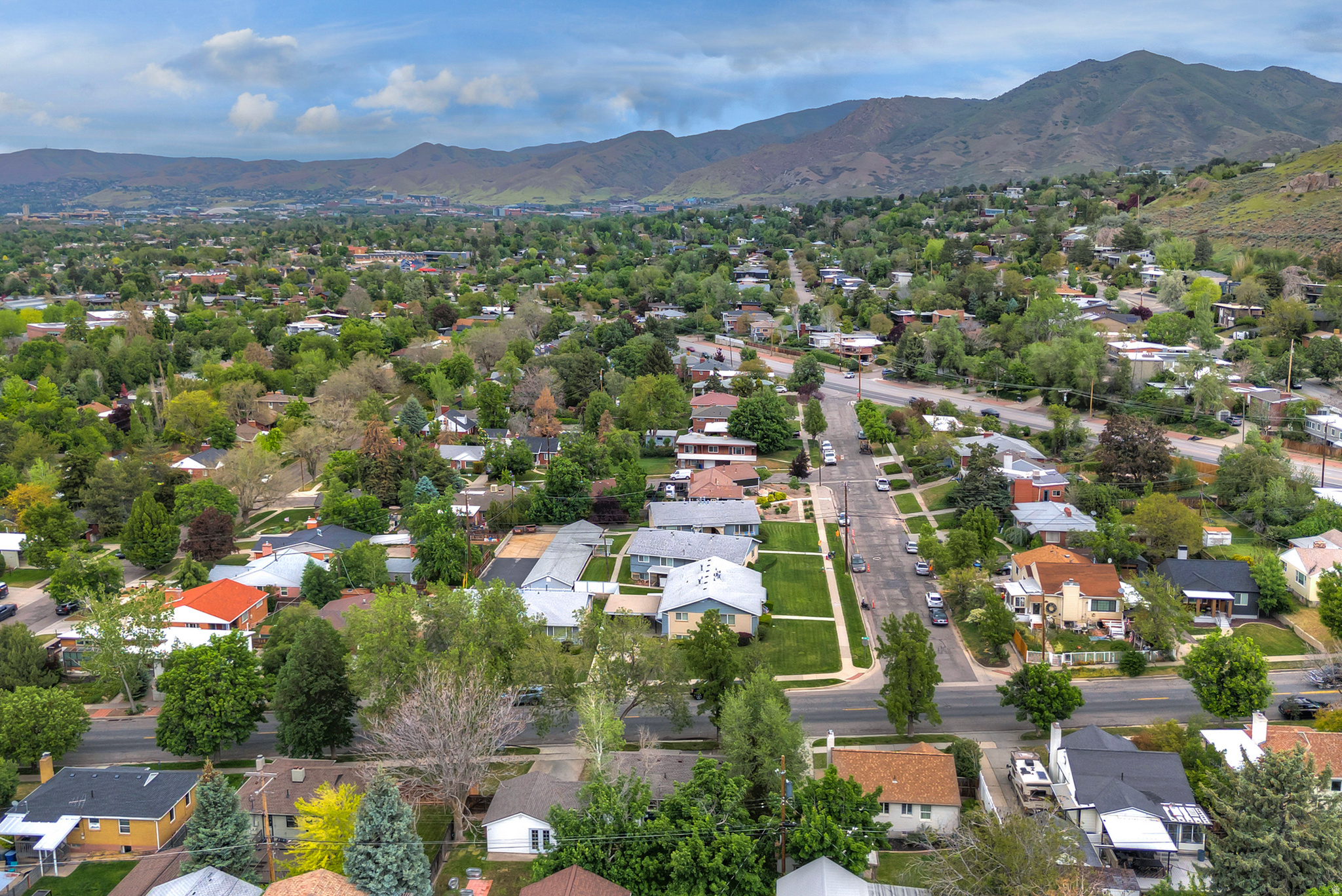 COUNTRY CLUB HEIGHTS - Residential
