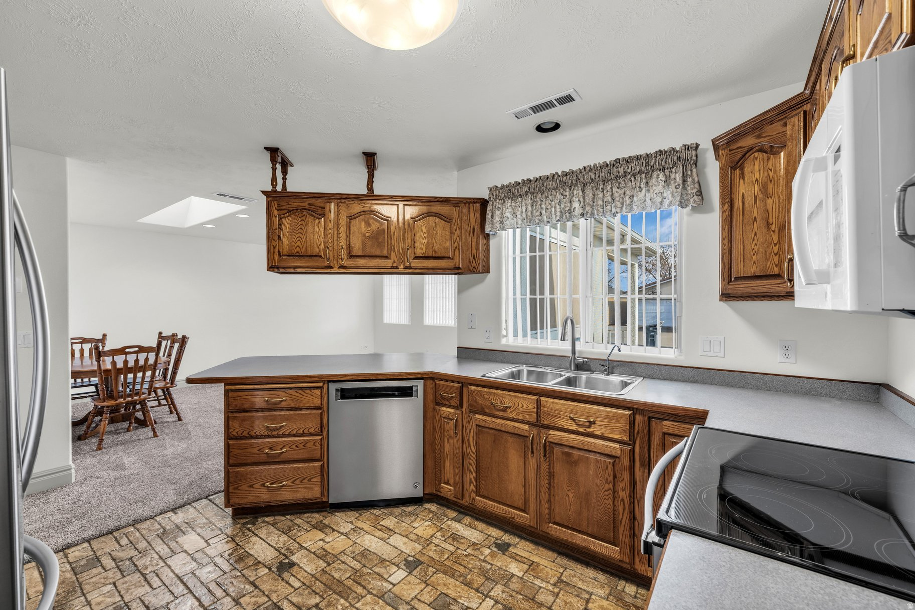 CANYON COVE LEISURE HOME COMMUNITY - Residential