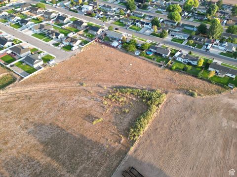 Photo of 690 1100 S, Richfield, UT 84701 (MLS # 2107880)