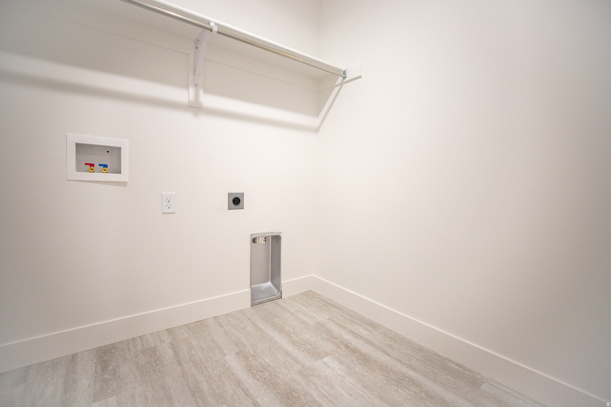 SALEM FIELDS - Residential