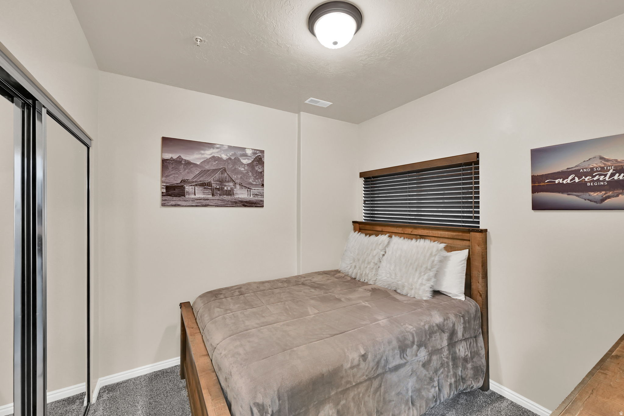 MOOSE HOLLOW - Residential