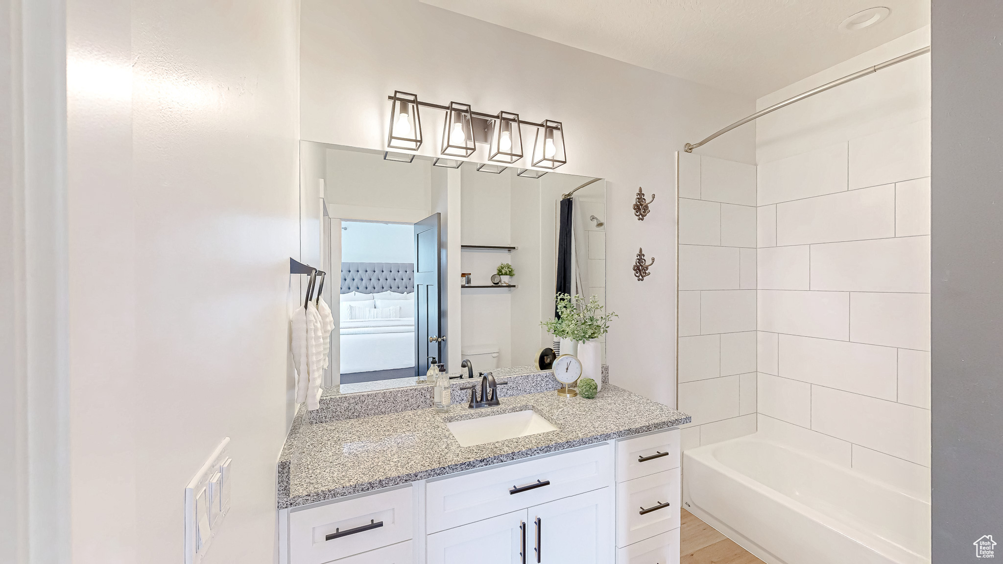 ARROWHEAD PARK - Residential