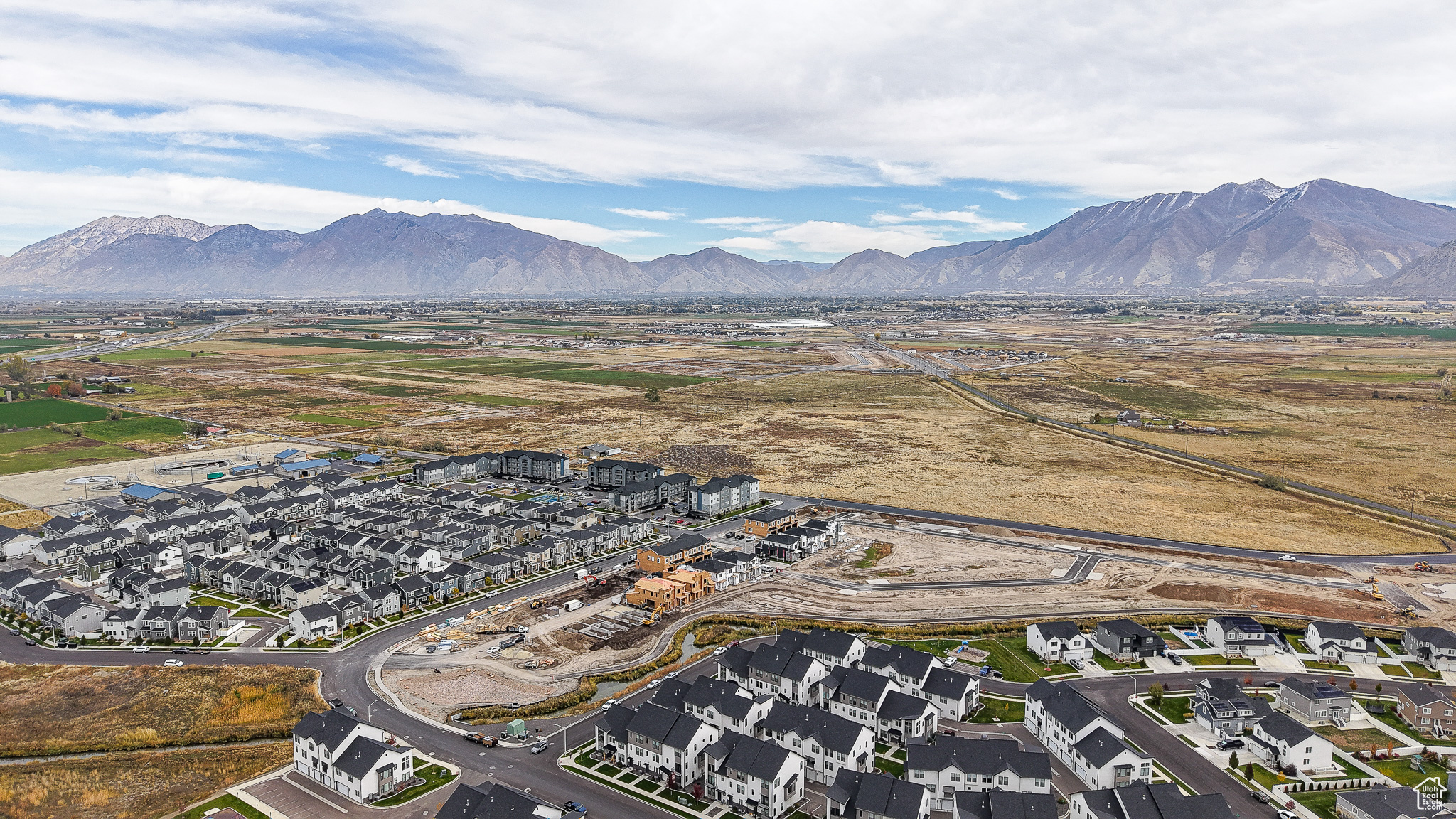 ARROWHEAD PARK - Residential