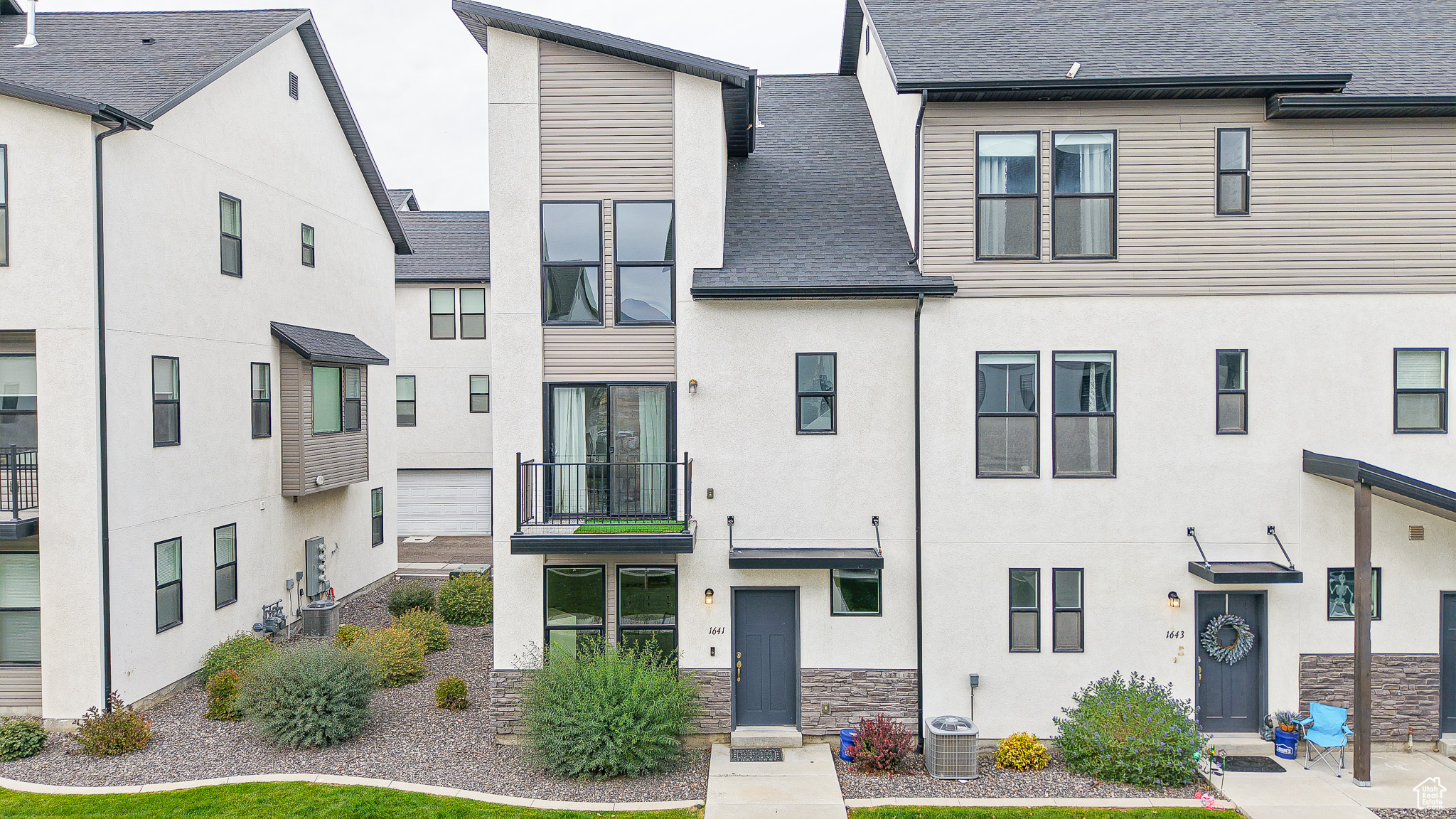 ARROWHEAD PARK - Residential