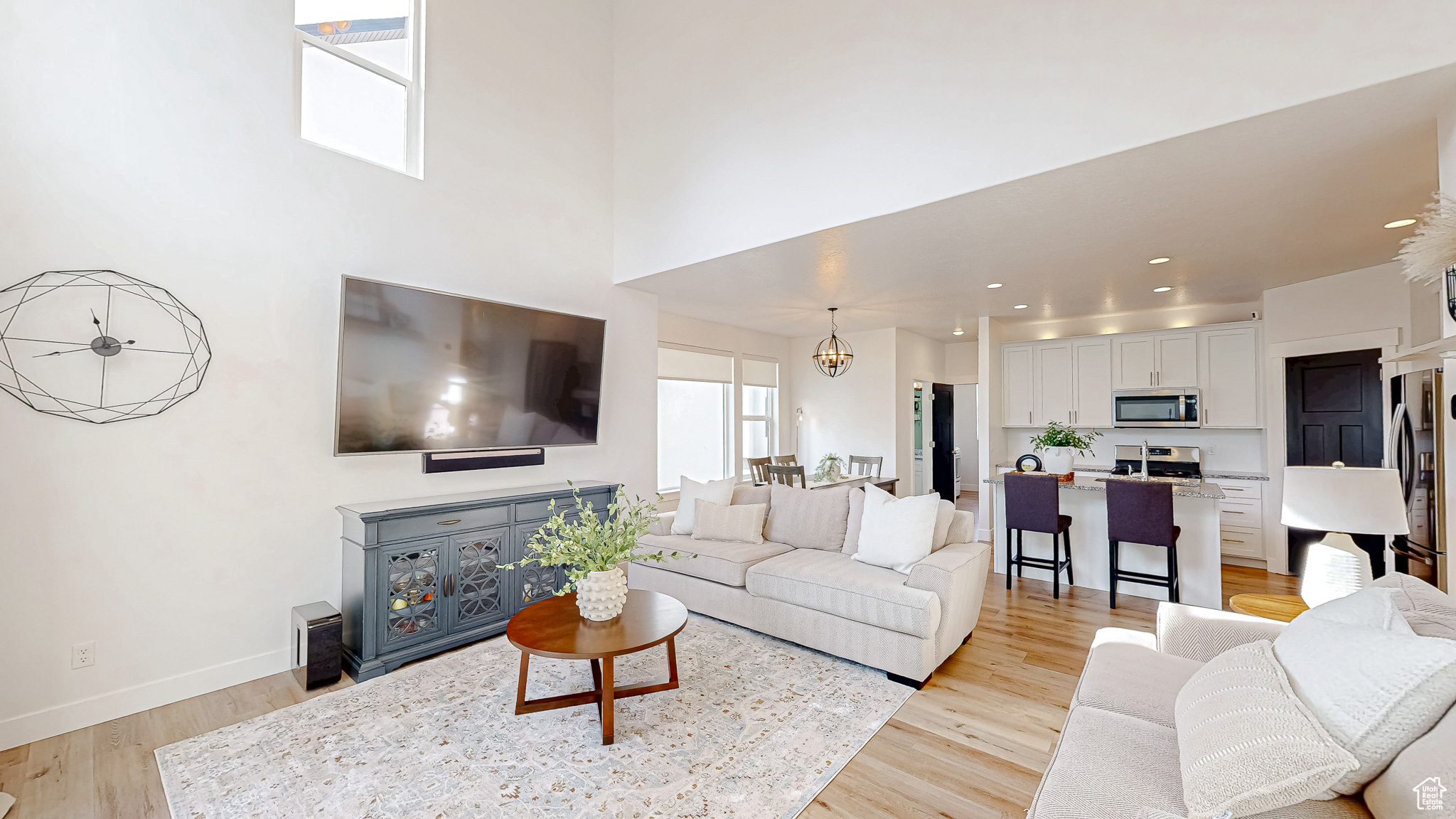 ARROWHEAD PARK - Residential