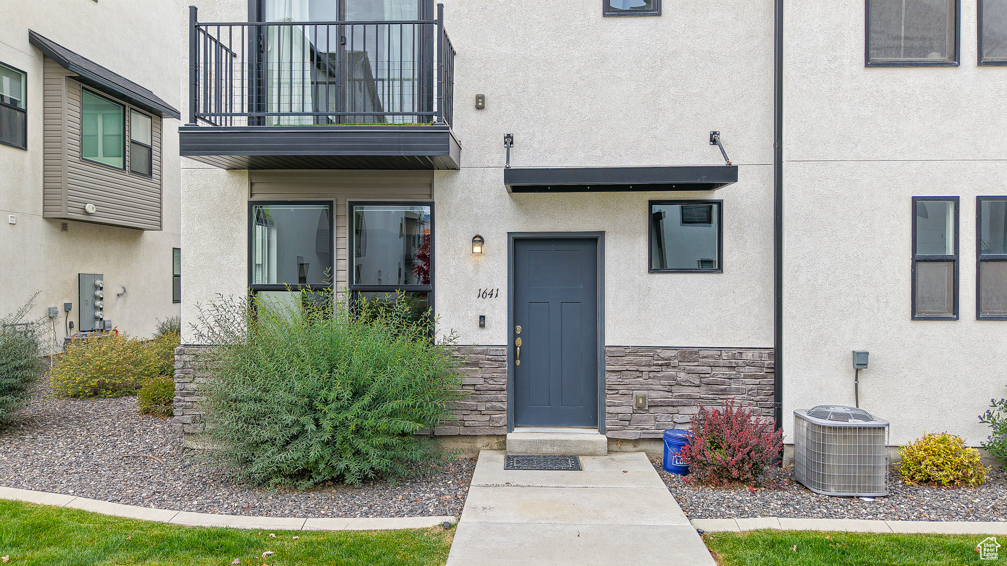 ARROWHEAD PARK - Residential