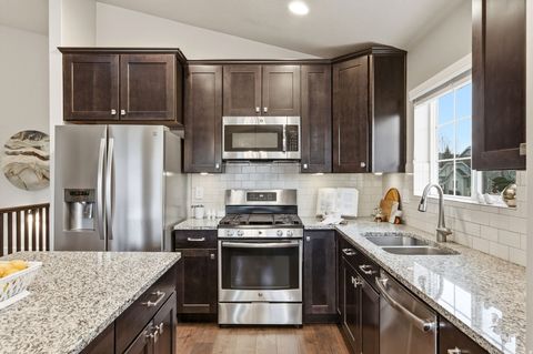 Tiny photo for 2711 E RED BARN RD, Heber City, UT 84032 (MLS # 2132899)