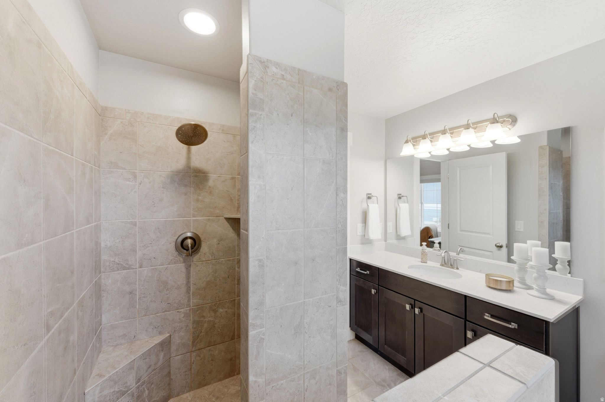 CROSSINGS AT LAKE CREEK - Residential