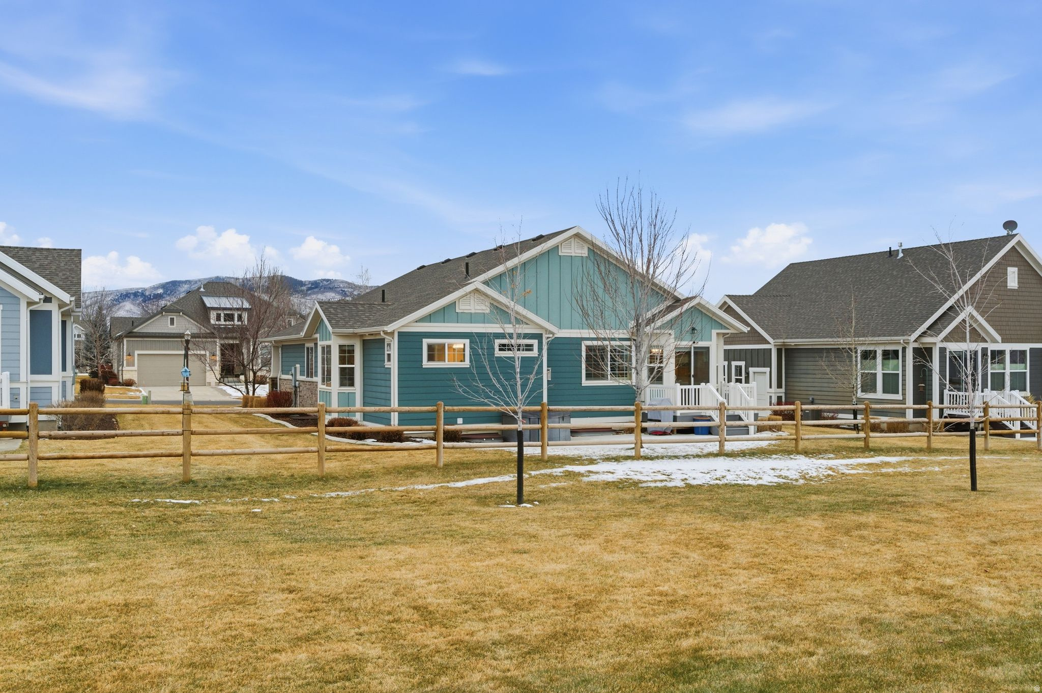 CROSSINGS AT LAKE CREEK - Residential