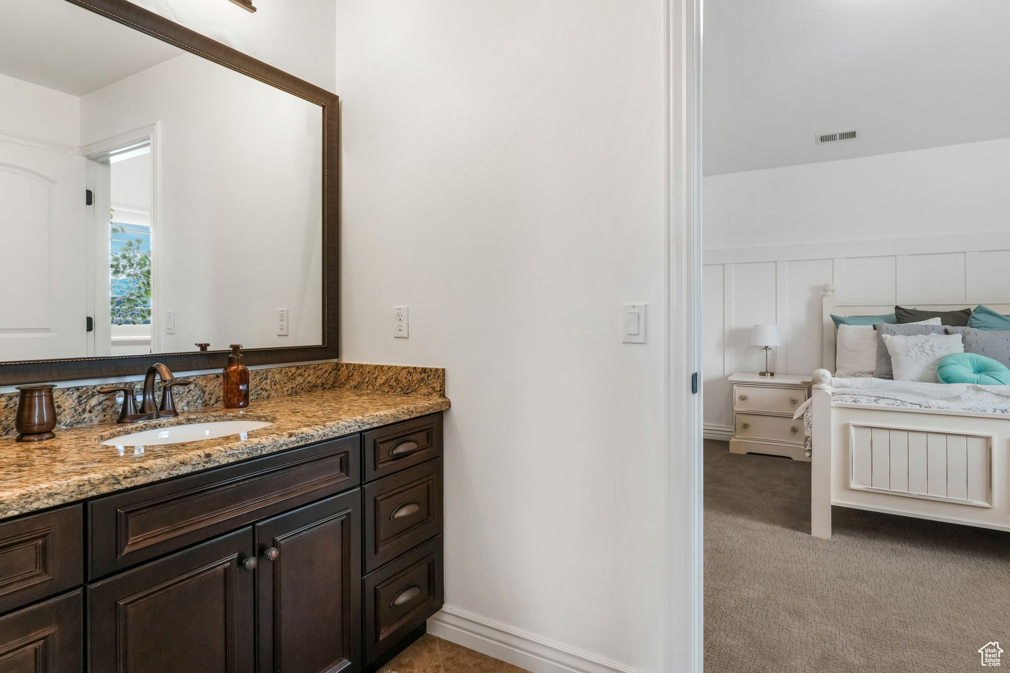 3654 W Iris Glen Ct, South Jordan, Utah image 30