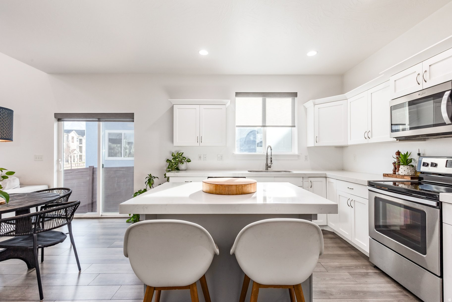 SPRINGS WATER EDGE - Residential